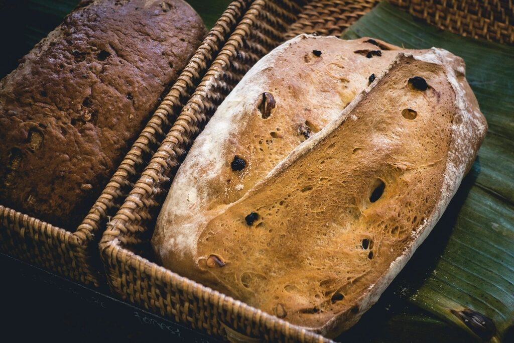 Fresh bread loaves in a basket